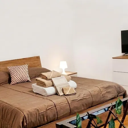Fiorentino's House - Centre & Hospitality Holiday home *
